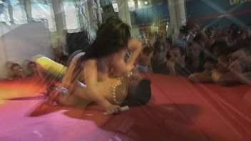 Saludo Ybaile Gigi Love