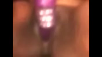 ⁣Los Angeles Hoodpussy Masturbating W/ Dildo