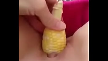 Come Maiz Eating Corn