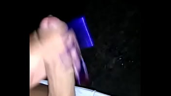 Kamilly Campos Relaxando E Gozando No Meio Da Rua