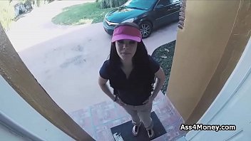 Pizza And Blowjob Delivery For Money