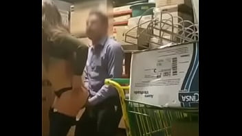 Una Scopata Al Lavoro