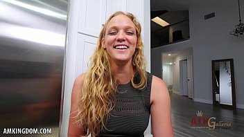 Mia Vallis Puts Her Toy All Up In Her Pussy