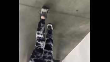 Big Booty White Girl With Jiggly Ass