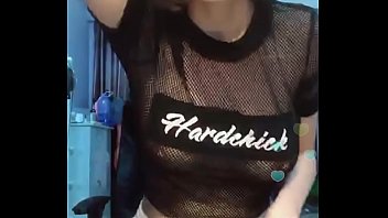 BIGO Thả r_ng mặc áo xuy_n suốt lộ 2 quả zú bự