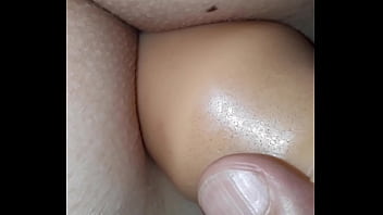 Arrombando O Cu Da Rabuda Plug Anal