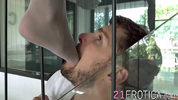 Luscious Bunny Love Penetrated After Foot Fetish