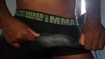 Esfolando A Cabe_a Do Pau Na Cueca - Mijo Na Cara Produ__es