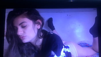 Acostada 6 - Bonita-guapa