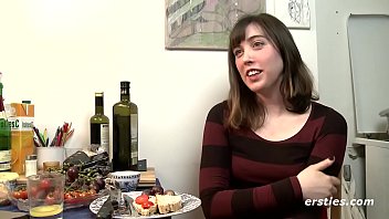 Frisky Fiona Works Hairy Pussy With New Dildo