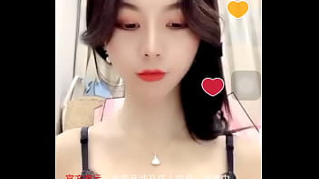 Anyone Know Her Name Pls？