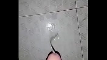 Cận cảnh chim ra nước