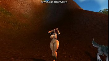 Thicc*er Human Strutin Her Stuff