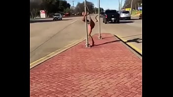 Gutta Kay Twerking Public