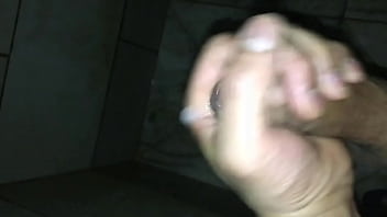 Mais Uma Punheta Gostosa - gozada, leite, banho, pau - Video 3626143