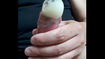 Huge Load In Condom - cumshot, cum, condom, masturbation, load, soloboy, condon, kondon - Video 3338445