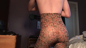 Sexy Ass In Patterned Leggings