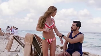 Ilythia Manzanilla En Bikini