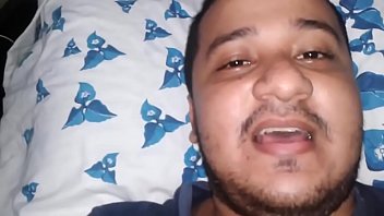 Mulher Dando Ao Som De Dedo No Cu E Gritaria