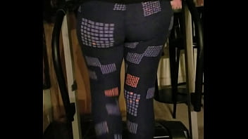 Una Ruca Culona Haciendo Ejercisio