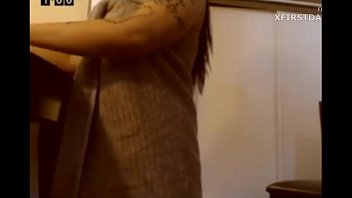 Camgirl Gets Naked In Front Of Delivery Guy!