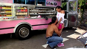 Emy Reyes Likes Rough Outdoors Fuck With A Handsome Dude