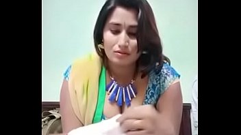 Swathi Naidu Sexy In Saree And Showing Boobs Part-2