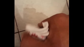 Gozando Com A Calcinha Da Esposa