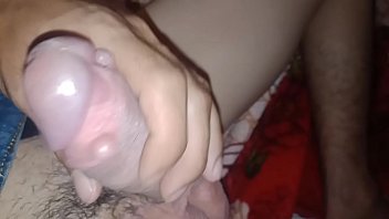 Trai Xinh thủ d_m ra nhiều nước