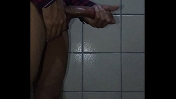 Novinho Não Aguenta O Tesão E Esporra Gostoso