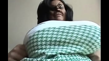 Alejandra Arbona Boucing