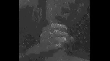 Gostosa Chupando Meu Pau No Escuro Com Halls Preto