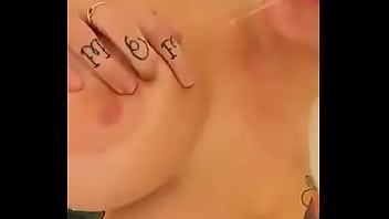Sexy Mona En El Baño