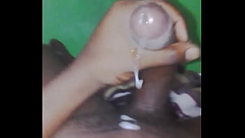 Negão Pirocudo Gozando