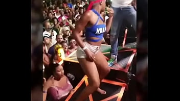 Gostosa Dançando - show, casal, funk, putaria, casada, corno, recife, kasal, sexlog, vanessa-rola-tudo - Video 3531196
