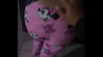 Follando Mientras Cocina