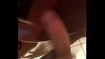 Batendo O Pau Na Mesa - gay, bronha, gay-amateur - Video 3499594