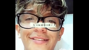 Ayuda Amigos Estoy Muerto Por Dentro