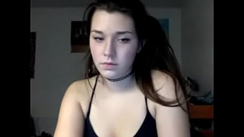 Twerking Teen Beautiful Cam Model