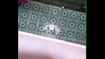 Shemale, Soloboy, Mandi, Ngintip - Shemale - 2025 - Steamy - Performance - Video 3535492