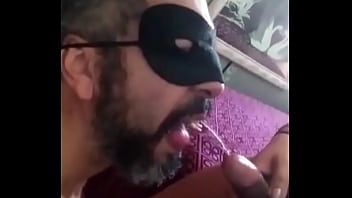 Priscila Chuva Dourada.