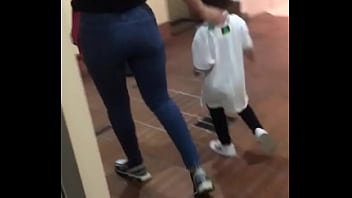 El Culo De Mi Vecina - culo, calle, vecina - Video 3531012