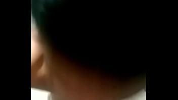 Um Viado Zoeiro Mostrando A Bunda