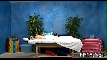 Chick Performs Blow Job And Gets Banged In Doggy Position