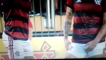 Sexy, Voyeur, Gay, Shorts, Male, Sports, Soccer, Macho, Fetiche, Bulge, Mala, Futebol, Volume, Bulto - Gay - 2025 - Steamy - Scene - Video 3527551