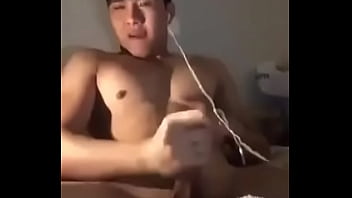 Trai thẳng sục cặc - Sucking-soloboy-suc-cac-trai-thang