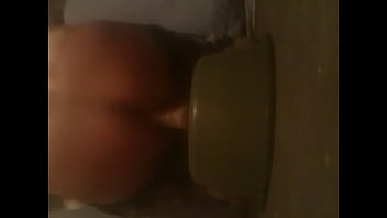 Dulce Colita Dandose Sus Sentones.