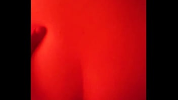 Porno _n camera de hotel, cu o rom_ncă.