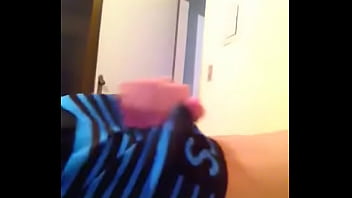 Novinho Gostoso Mostrando O Volume