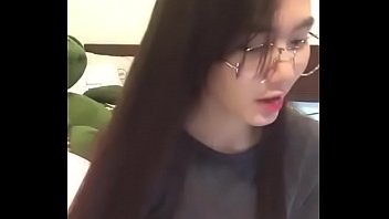 Gái xinh thái lan đá lưỡi cực ph_